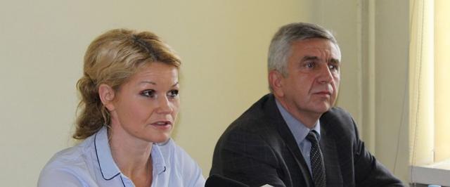 od lewej: Karolina Pawliczak, Tomasz Rogoziński