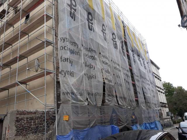 na fot.: kamienica przy Piskorzewskiej; fot. MZBM