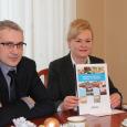 Arkadiusz Ptak - zastępca burmistrza Pleszewa i Marzena Wodzińska - nowy członek Zarządu Województwa