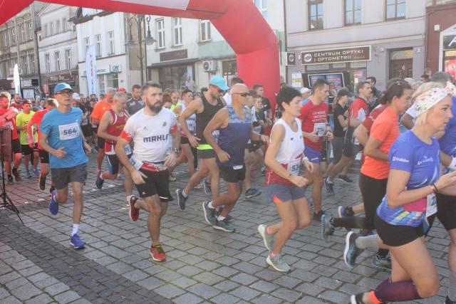na fot.: Ostatni raz Bieg Republiki Ostrowskiej odbył się w 2019 roku.