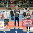 na fot.: Dawid Borowski na drugim stopniu podium biegu na 3000 metrów / fot. FB KS Stal LA Ostrów