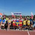 na fot.: Ekipa z Ostrowa Wielkopolskiego podczas ceremonii otwarcia Finału Krajowego Czwartków Lekkoatletycznych / fot. FB KS Stal LA
