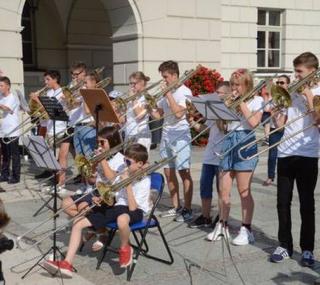 fot.brassacademy.eu