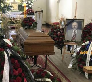 na fot.: Ostatnie pożegnanie w rodzinnej parafii Jerzego Świątka