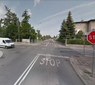 na fot.: skrzyżowanie ulic Polnej i Młynarskiej w Kaliszu / źródło: Google Maps