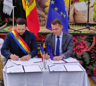 fot. od lewej: Leonid Boaghi i Grzegorz Kaczmarek / UMiG Stawiszyn