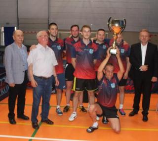 na fot.: Ochmanowi Raszków z gratulacjami pośpieszył m.in. burmistrz Jacek Bartczak.