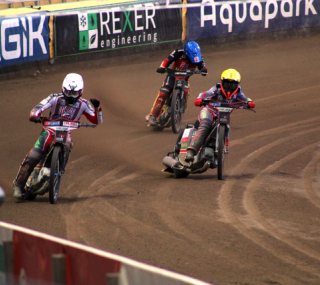 na fot. Meta 11 wyścigu. Chris Holder i Oliver Berntzon wygrali 5:1 z Czugunowem i Janowskim